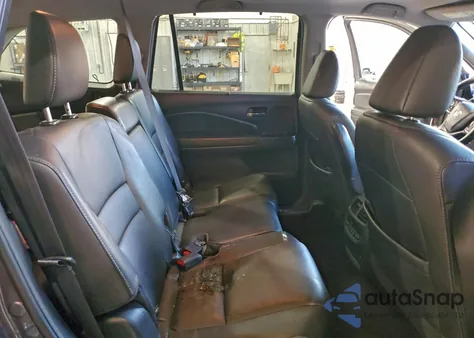 1990 Pontiac Grand Am z USA, uszkodzony, nr VIN 5FNYF6H54MB066952